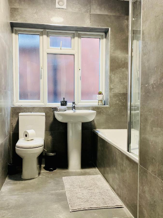 Willesden Green Rooms London Exteriör bild
